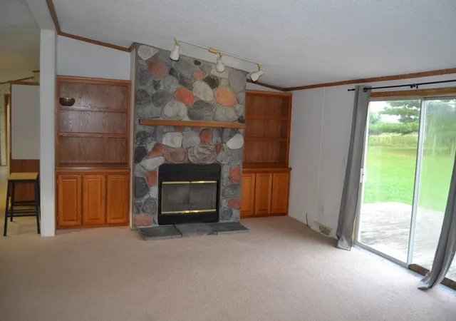 Photo 3 of Single family home for sale at 1617 Aberdeen Dr, Gladwin, MI 48624 | MLS# 77080073367 | Listing updated on 2026-09-12