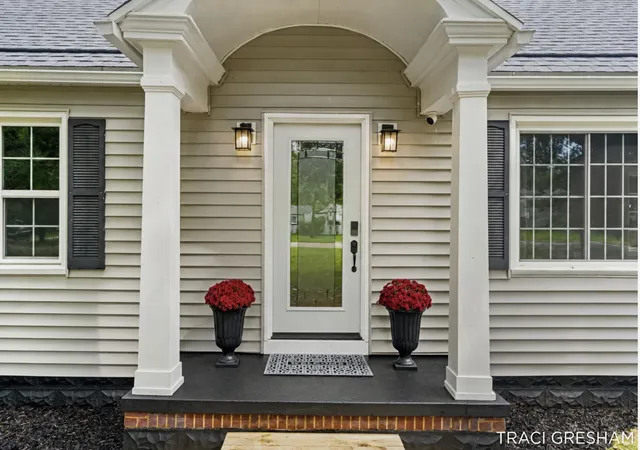 Photo 2 of Single family home for sale at 3740 Lake Harbor Rd, Norton Shores, MI 49441 | MLS# 71026047918 | Listing updated on 2026-09-17