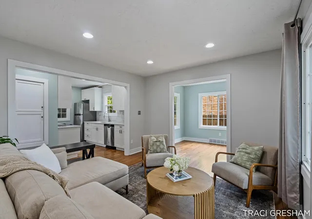 Photo 3 of Single family home for sale at 3740 Lake Harbor Rd, Norton Shores, MI 49441 | MLS# 71026047918 | Listing updated on 2026-09-17