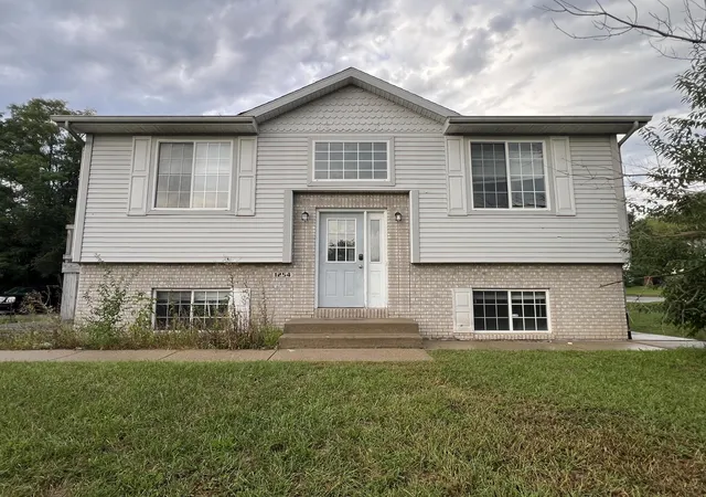 Single family home for sale at 1254 Redpine Way, Kalamazoo, MI 49006 | MLS# 81026047923