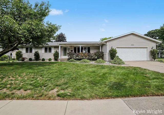 Photo 1 of Sale Pending at 1234 Kloap Rd, Muskegon, MI 49441 | MLS# 71026047919 | Listing updated on 2026-09-15