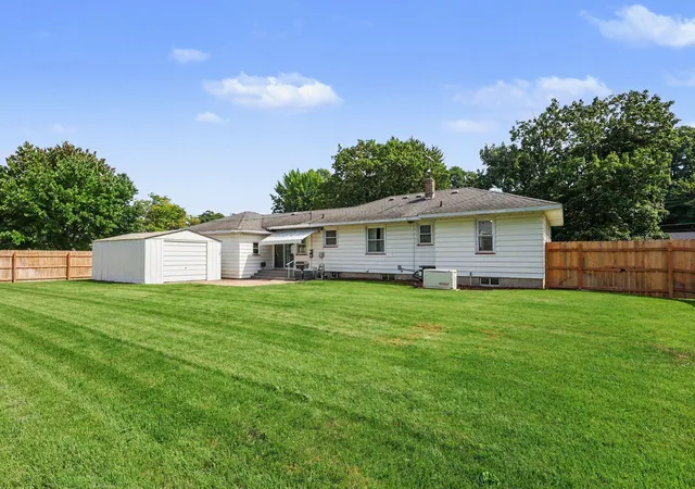 Photo 3 of Single family home for sale at 2429 Linda Ave SE, Grand Rapids, MI 49546 | MLS# 71026047921 | Listing updated on 2026-09-18