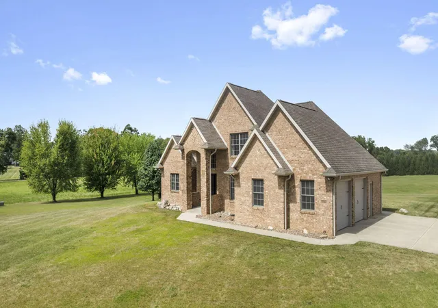 Photo 3 of Single family home for sale at 20160 US 12, Edwardsburg, MI 49112 | MLS# 69026047927 | Listing updated on 2026-09-12