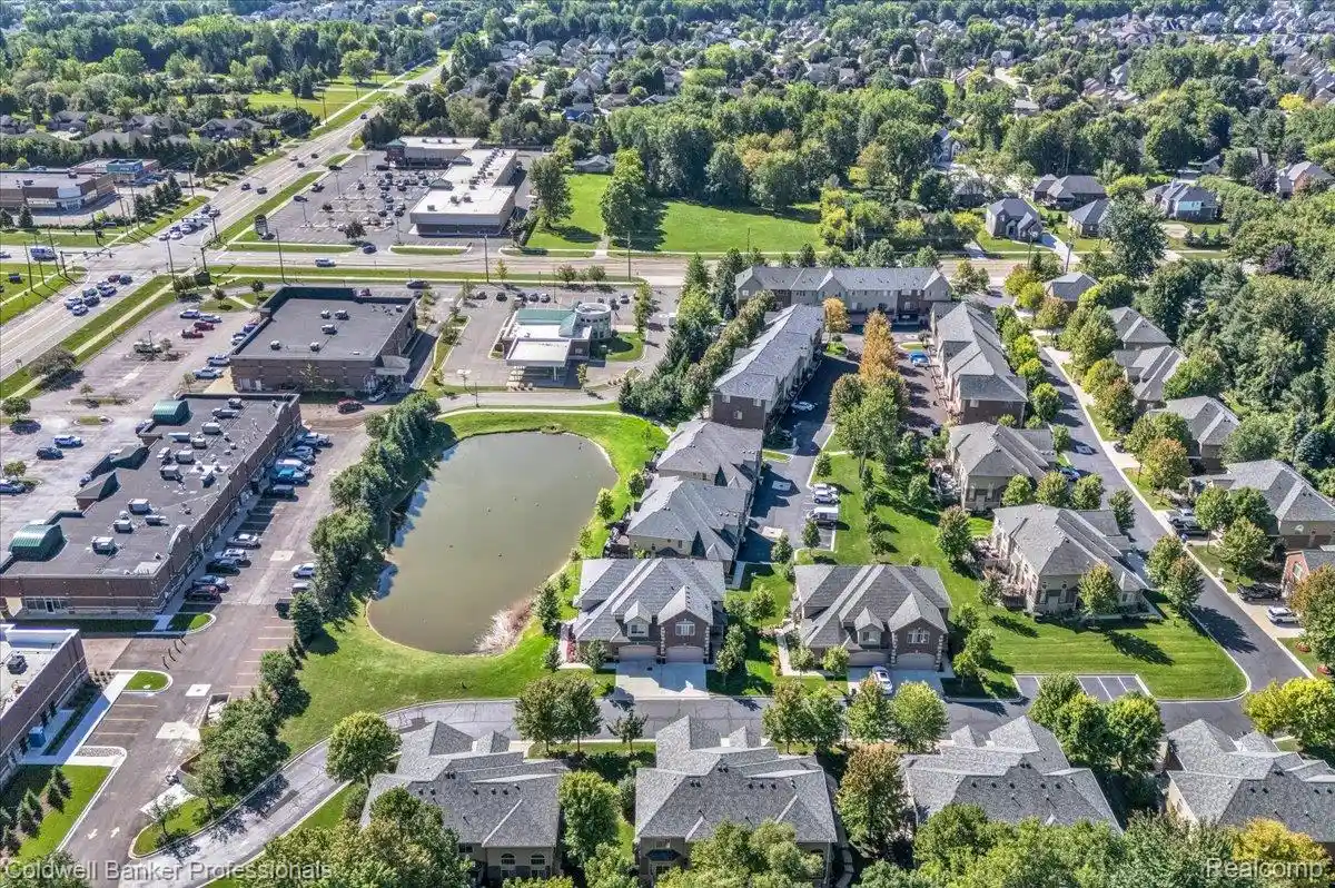 Listing Photo 34 - Condo for sale in 53167 Celtic Dr located at 53167 Celtic Dr, Shelby Township, MI 48315 - Unit 53167 Celtic Dr