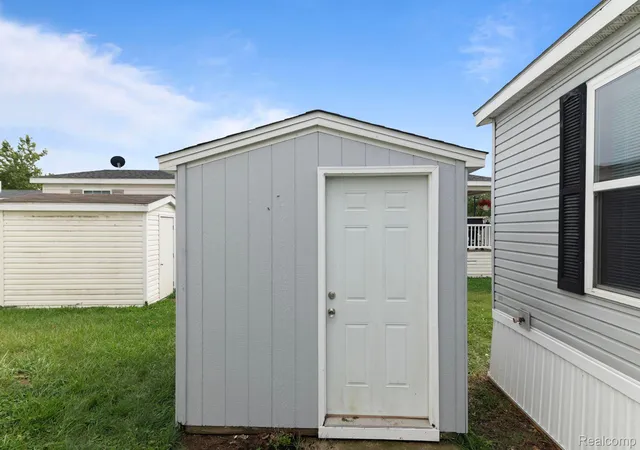 Photo 3 of Single family home for sale at 15828 Croatia Dr, Clinton Township, MI 48038 | MLS# 20261072795 | Listing updated on 2026-09-11