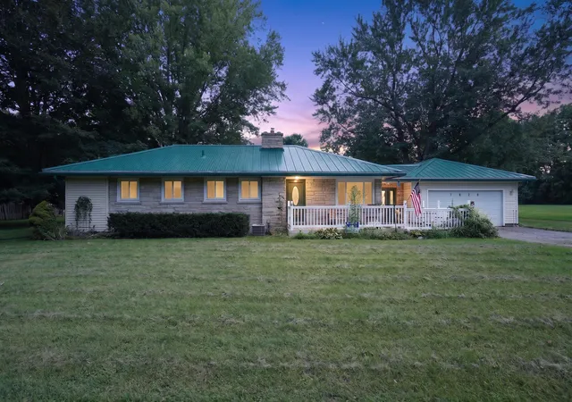 Single family home for sale at 7620 Division Dr, Battle Creek, MI 49014 | MLS# 66026047934
