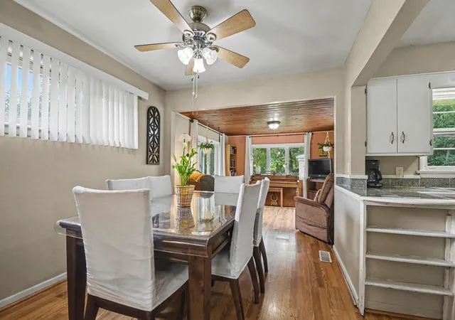Photo 4 of Single family home for sale at 3895 Burlingame Ave SW, Wyoming, MI 49509 | MLS# 65026047936 | Listing updated on 2026-09-15