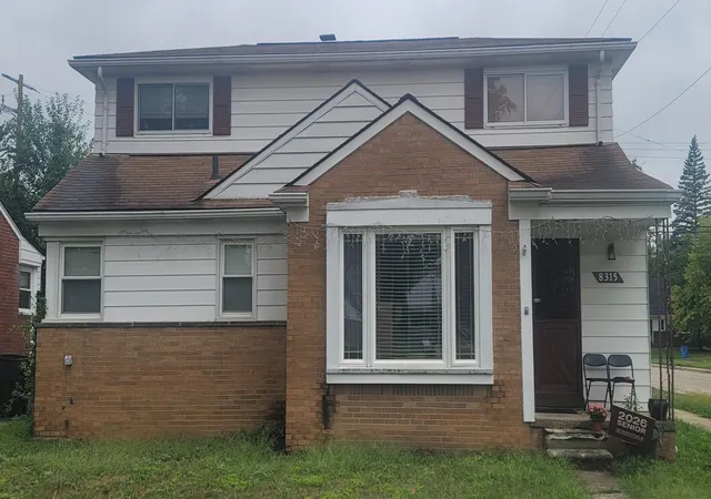 Photo 1 of Single family home for sale at 8315 W Parkway St, Redford, MI 48239 | MLS# 81026047937 | Listing updated on 2026-09-10