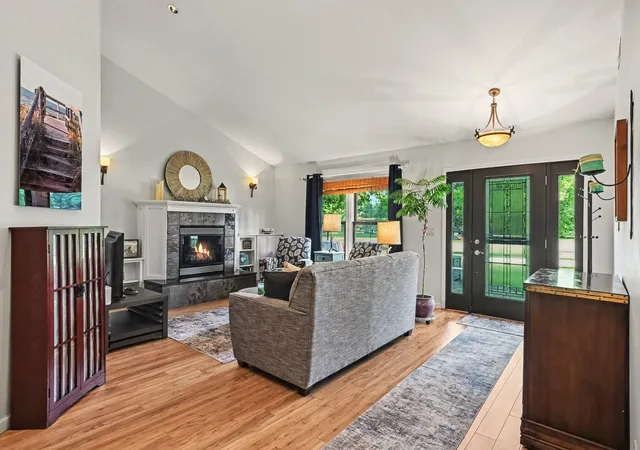 Photo 4 of Single family home for sale at 102 N Chicago St, New Buffalo, MI 49117 | MLS# 69026047940 | Listing updated on 2026-09-10