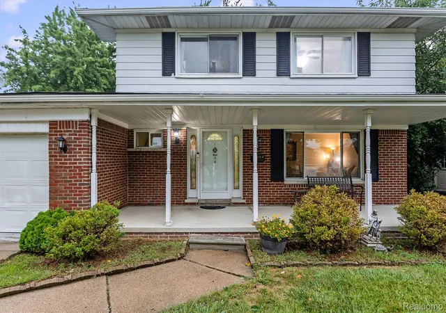 Photo 3 of Single family home for sale at 3427 Rhoten Dr, Sterling Heights, MI 48310 | MLS# 20261072801 | Listing updated on 2026-09-12