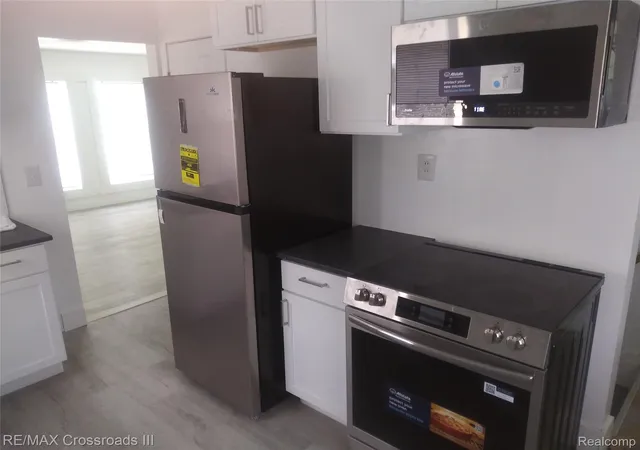 Photo 4 of Single family home for sale at 672 Nash Ave, Ypsilanti, MI 48198 | MLS# 20261072802 | Listing updated on 2026-09-11