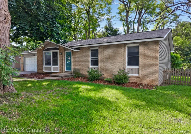 Photo 2 of Single family home for sale at 4510 Meadow Way, White Lake, MI 48383 | MLS# 20261072805 | Listing updated on 2026-09-13
