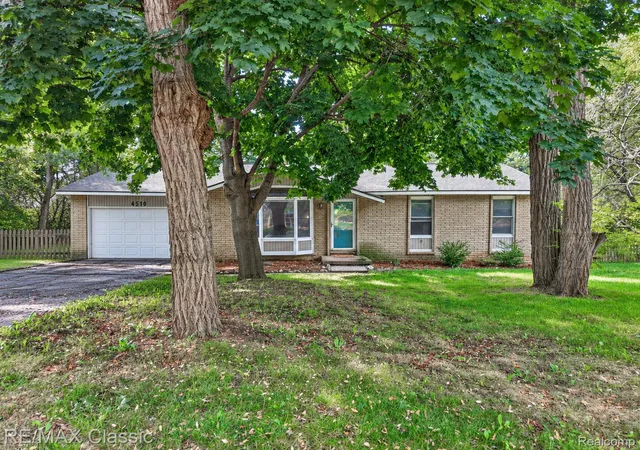 Photo 3 of Single family home for sale at 4510 Meadow Way, White Lake, MI 48383 | MLS# 20261072805 | Listing updated on 2026-09-13