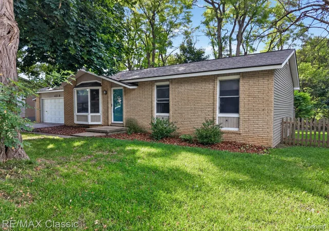 Photo 4 of Single family home for sale at 4510 Meadow Way, White Lake, MI 48383 | MLS# 20261072805 | Listing updated on 2026-09-13