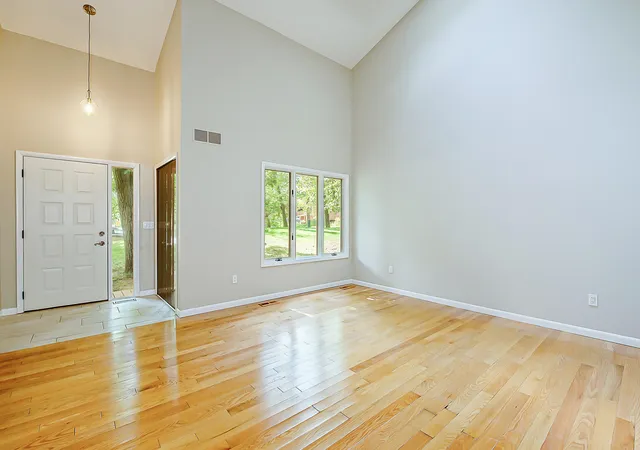 Photo 3 of Single family home for sale at 1044 Sunset Rd, Ann Arbor, MI 48103 | MLS# 81026047948 | Listing updated on 2026-09-11