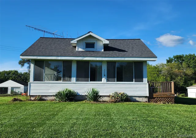 Photo 1 of Sale Pending at 3336 Seymour Rd, Jackson, MI 49201 | MLS# 20261072815 | Listing updated on 2026-09-17