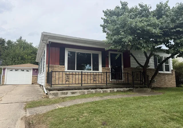 Photo 1 of Single family home for sale at 319 E Grant St, Hastings, MI 49058 | MLS# 65026047953 | Listing updated on 2026-09-17