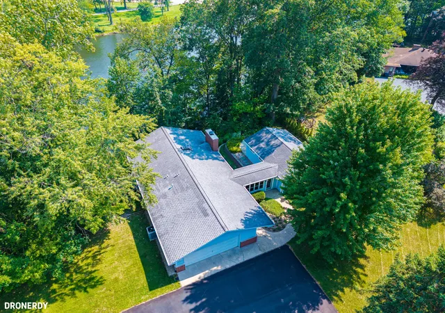 Photo 4 of Single family home for sale at 2500 Roncy Rd, Benton Harbor, MI 49022 | MLS# 69026047958 | Listing updated on 2026-09-11