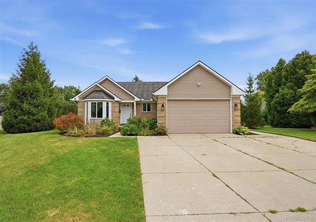 Photo 1 of Sale Pending at 27445 Grandon Ave, Livonia, MI 48150 | MLS# 20261072822 | Listing updated on 2026-09-12