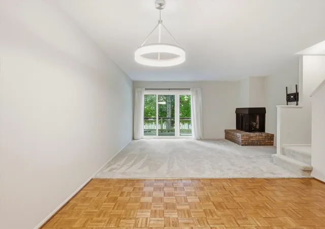 Listing Photo 1 - Condo for sale in building located at 2031 Pauline Ct, Ann Arbor, MI 48103