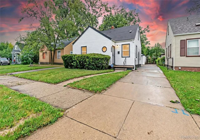 Photo 3 of Single family home for sale at 18068 Asbury Park, Detroit, MI 48235 | MLS# 20261072833 | Listing updated on 2026-10-19