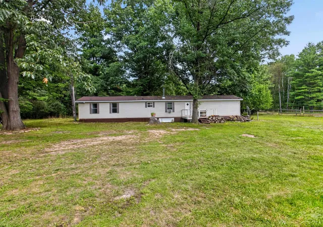 Photo 1 of Single family home for sale at 4960 N Skenes Rd, Sanford, MI 48657 | MLS# 61050221299 | Listing updated on 2026-09-10
