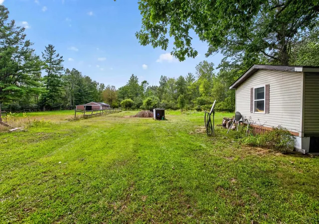 Photo 4 of Single family home for sale at 4960 N Skenes Rd, Sanford, MI 48657 | MLS# 61050221299 | Listing updated on 2026-09-10