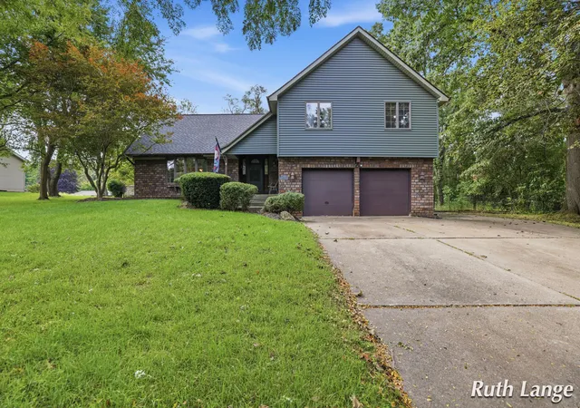 Single family home for sale at 247 Trickovic Ln, Battle Creek, MI 49014 | MLS# 65026047966