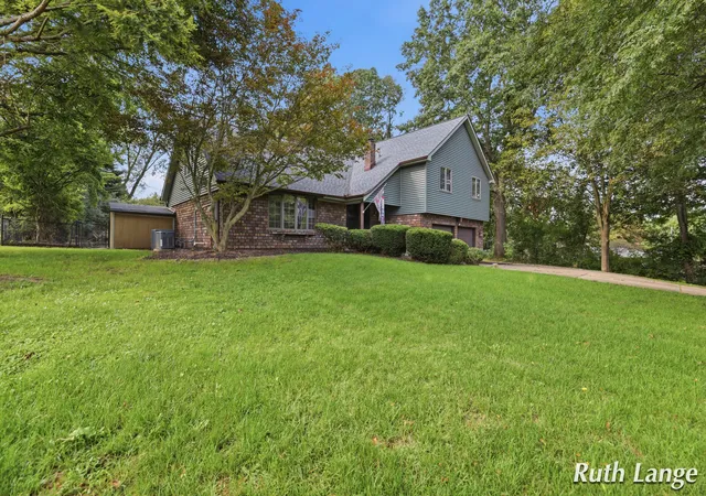 Photo 1 of Single family home for sale at 247 Trickovic Ln, Battle Creek, MI 49014 | MLS# 65026047966 | Listing updated on 2026-09-10