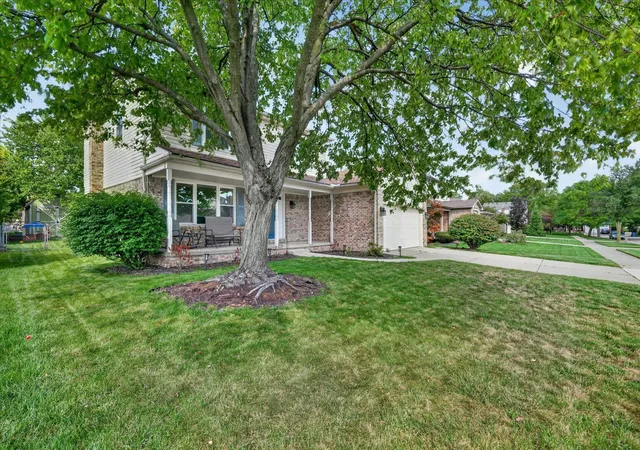 Photo 2 of Single family home for sale at 44236 Kingsley Ct, Canton, MI 48187 | MLS# 81026047967 | Listing updated on 2026-09-17