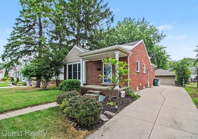 Photo 2 of Single family home for sale at 2678 Oakshire Ave, Berkley, MI 48072 | MLS# 20261072837 | Listing updated on 2026-09-15