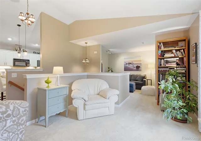 Listing Photo 5 - Condo for sale in building located at 763 Eagle Dr, Fenton, MI 48430