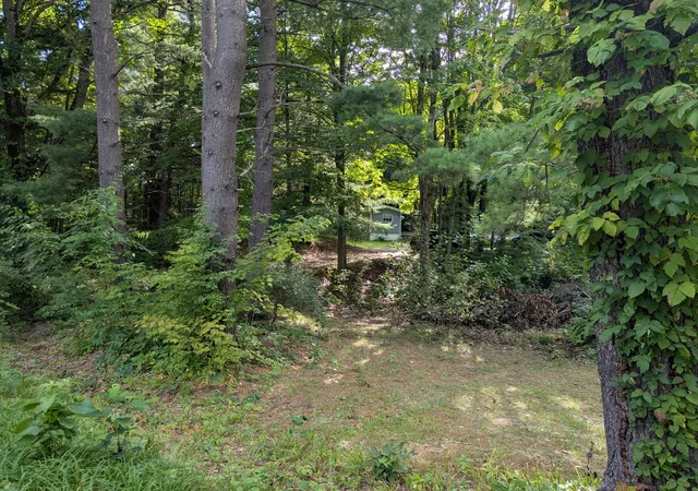 Photo 2 of Single family home for sale at 15215 Hanna Ave Ne, Cedar Springs, MI 49319 | MLS# 65026047983 | Listing updated on 2026-09-15