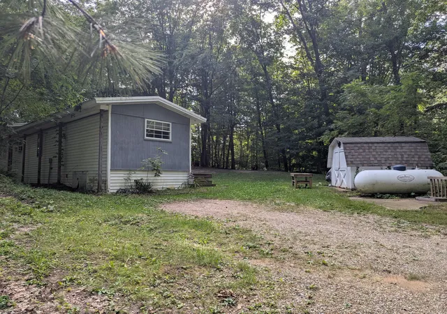 Photo 3 of Single family home for sale at 15215 Hanna Ave Ne, Cedar Springs, MI 49319 | MLS# 65026047983 | Listing updated on 2026-09-15