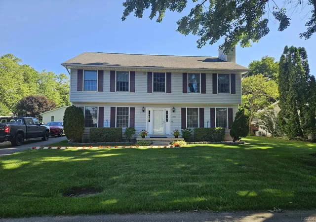 Photo 1 of Single family home for sale at 2825 5th Street, Monroe, MI 48162 | MLS# 56050221305 | Listing updated on 2026-09-17