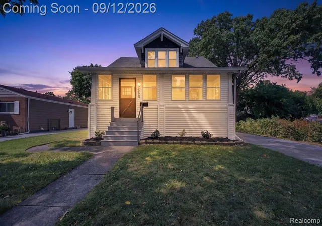 Photo 3 of Single family home for sale at 26657 Parkington St, Roseville, MI 48066 | MLS# 20261072861 | Listing updated on 2026-09-12