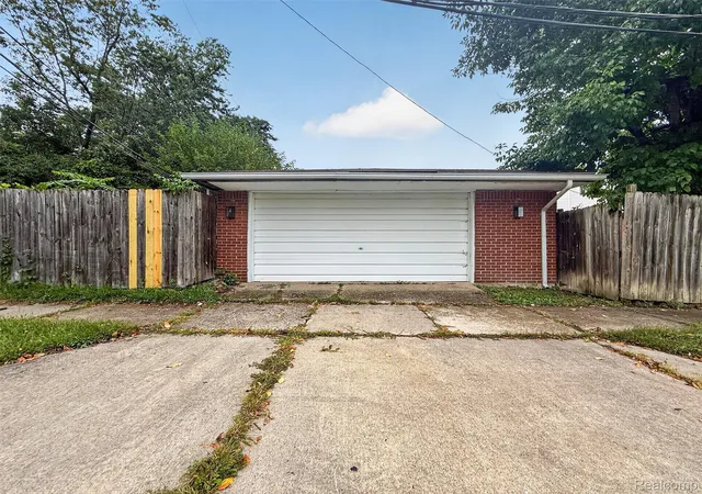 Photo 38 of Single family home for sale at 3103 Ferncliff Ave, Royal Oak, MI 48073 | MLS# 20261072863 | Listing updated on 2026-09-15