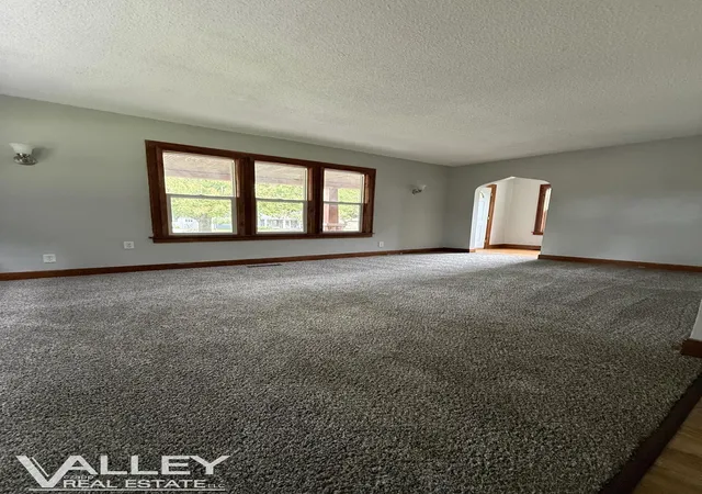 Photo 3 of Single family home for sale at 2236 Mc Ewan St, Saginaw, MI 48602 | MLS# 61050221308 | Listing updated on 2026-09-10