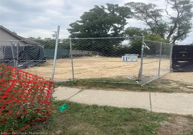 Photo 1 of Land for sale at 1155 E Lincoln St, Birmingham, MI 48009 | MLS# 20261072870 | Listing updated on 2026-09-10