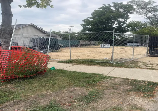 Photo 3 of Land for sale at 1155 E Lincoln St, Birmingham, MI 48009 | MLS# 20261072870 | Listing updated on 2026-09-10
