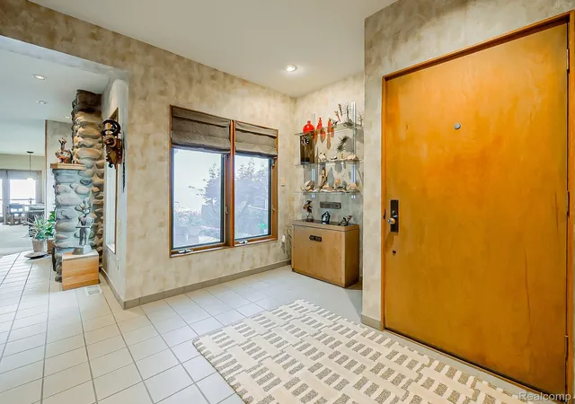Photo 2 of Single family home for sale at 7830 Barnsbury Rd, West Bloomfield, MI 48324 | MLS# 20261072873 | Listing updated on 2026-09-12