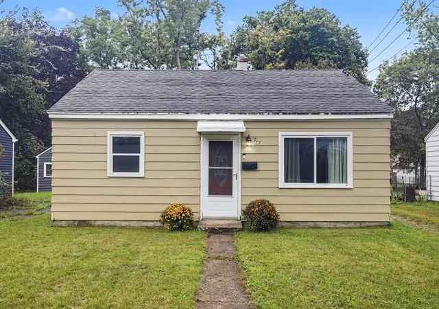 Photo 1 of Single family home for sale at 717 Washburn Ave, Kalamazoo, MI 49048 | MLS# 66026048000 | Listing updated on 2026-09-14