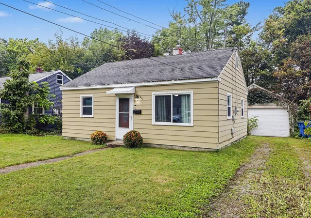 Photo 2 of Single family home for sale at 717 Washburn Ave, Kalamazoo, MI 49048 | MLS# 66026048000 | Listing updated on 2026-09-14