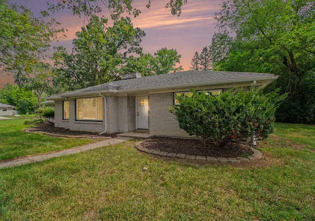 Photo 2 of Single family home for sale at 24650 Lathrup Blvd, Southfield, MI 48075 | MLS# 81026048002 | Listing updated on 2026-09-10