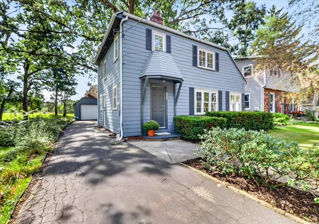 Photo 2 of Single family home for sale at 838 Lakeway Ave, Kalamazoo, MI 49001 | MLS# 66026048006 | Listing updated on 2026-09-10