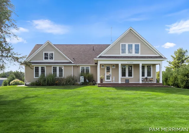 Photo 1 of Single family home for sale at 21899 Hilltop Cir, Stanwood, MI 49346 | MLS# 65026048008 | Listing updated on 2026-09-11