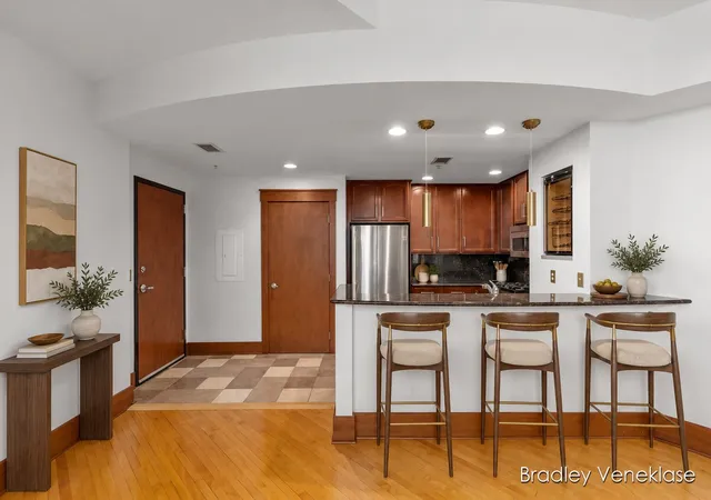 Photo 4 of Condo for sale at 60 Monroe Ctr St NW #8D, Grand Rapids, MI 49503 | MLS# 65026048007 | Listing updated on 2026-09-18