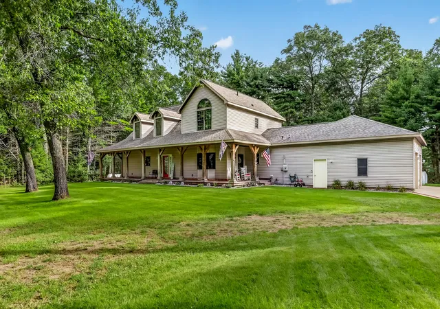 Photo 3 of Single family home for sale at 2690 E Raymond Rd, Twin Lake, MI 49457 | MLS# 71026048015 | Listing updated on 2026-09-10