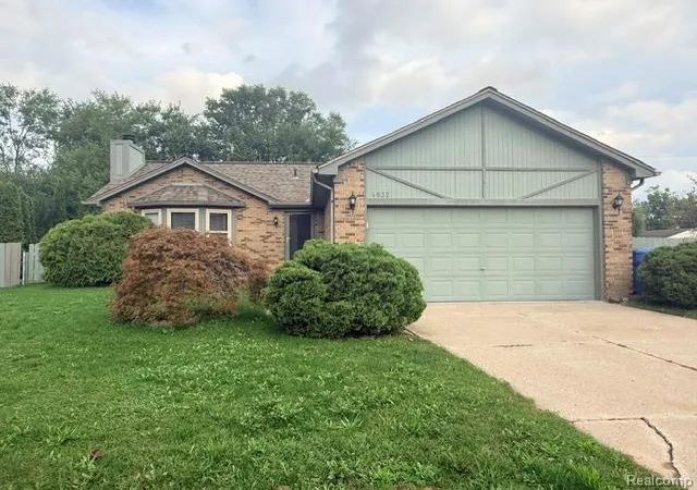 Photo 2 of Single family home for sale at 4832 Colony Ct, Warren, MI 48091 | MLS# 20261072886 | Listing updated on 2026-10-05