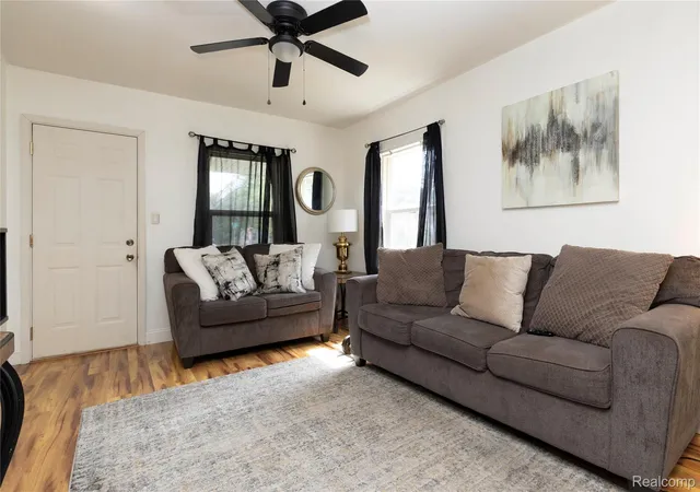 Photo 3 of Single family home for sale at 2301 Avon St, Saginaw, MI 48602 | MLS# 20261072889 | Listing updated on 2026-09-11